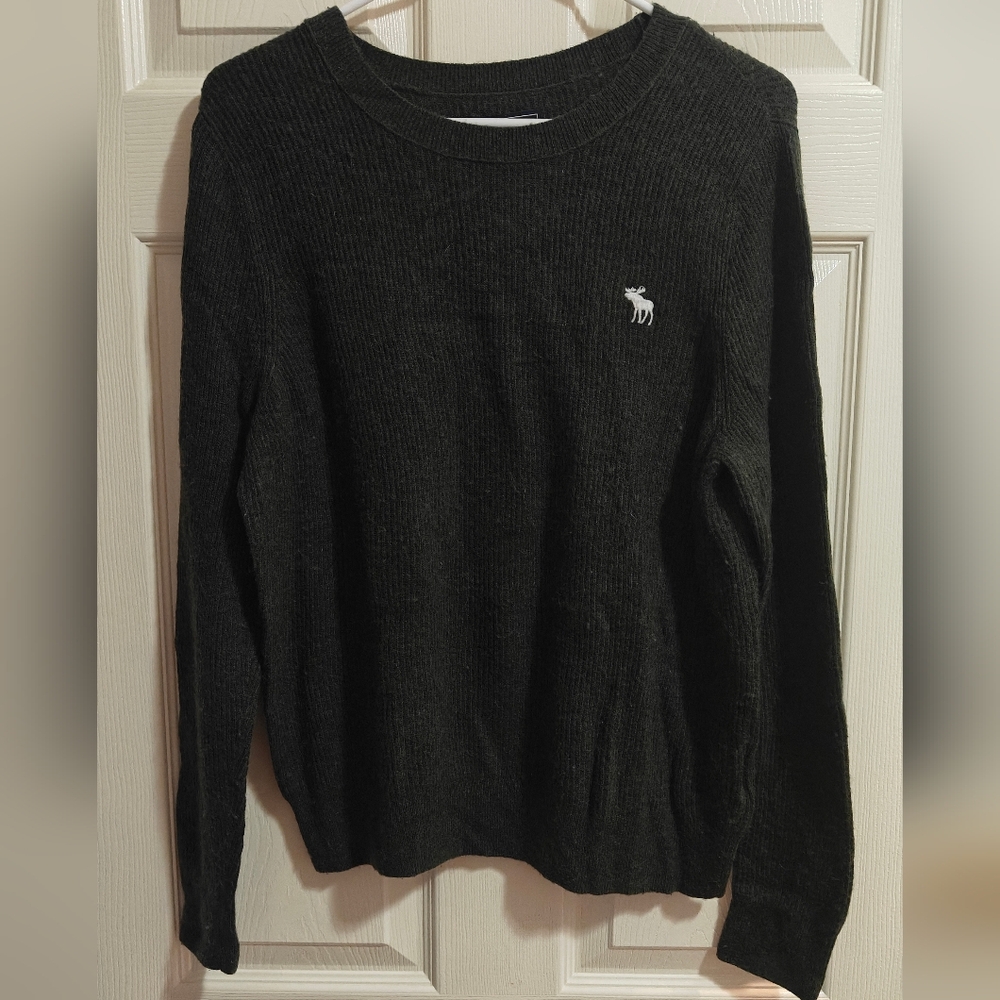 ❌SOLD❌ Dark Olive Green Knit Sweater
